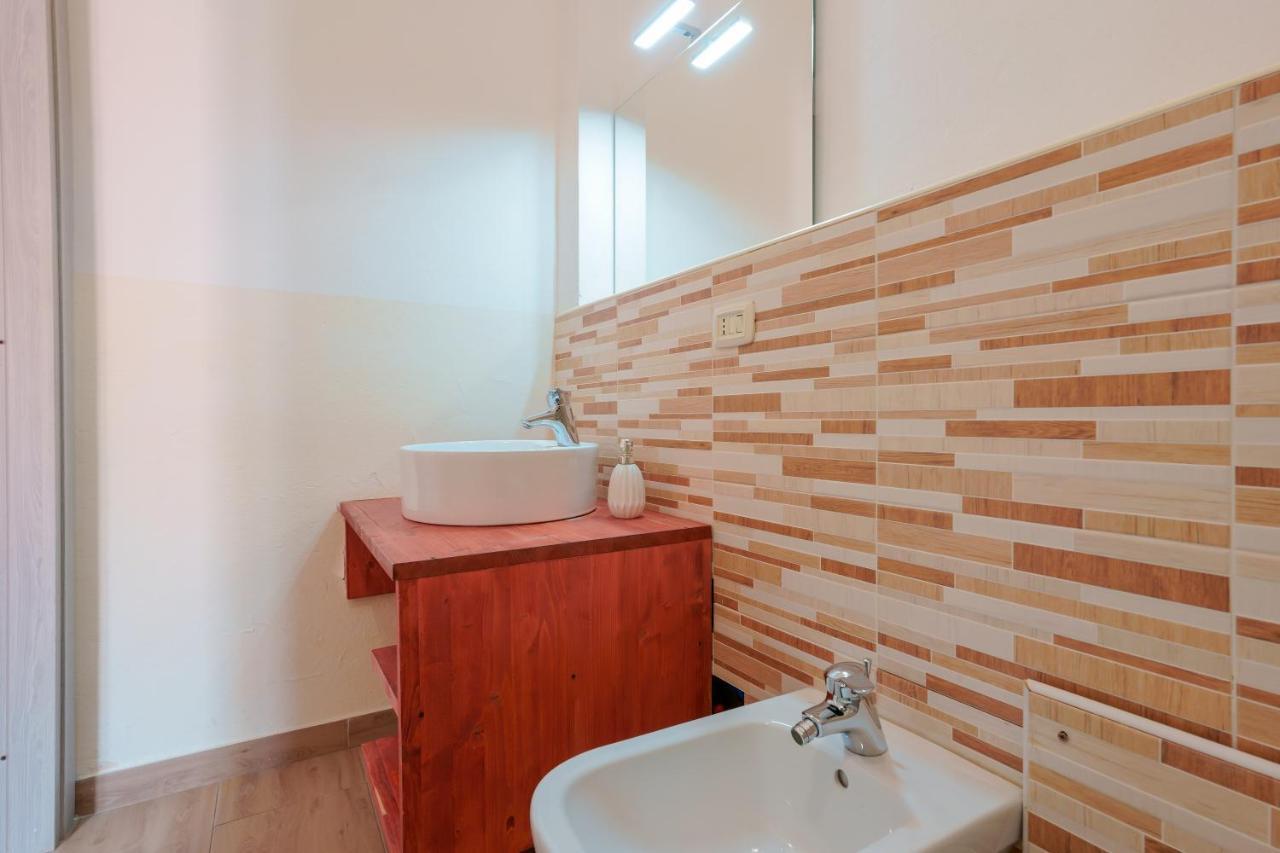 Bissenti Rooms - Eja Sardinia กาญารี ภายนอก รูปภาพ