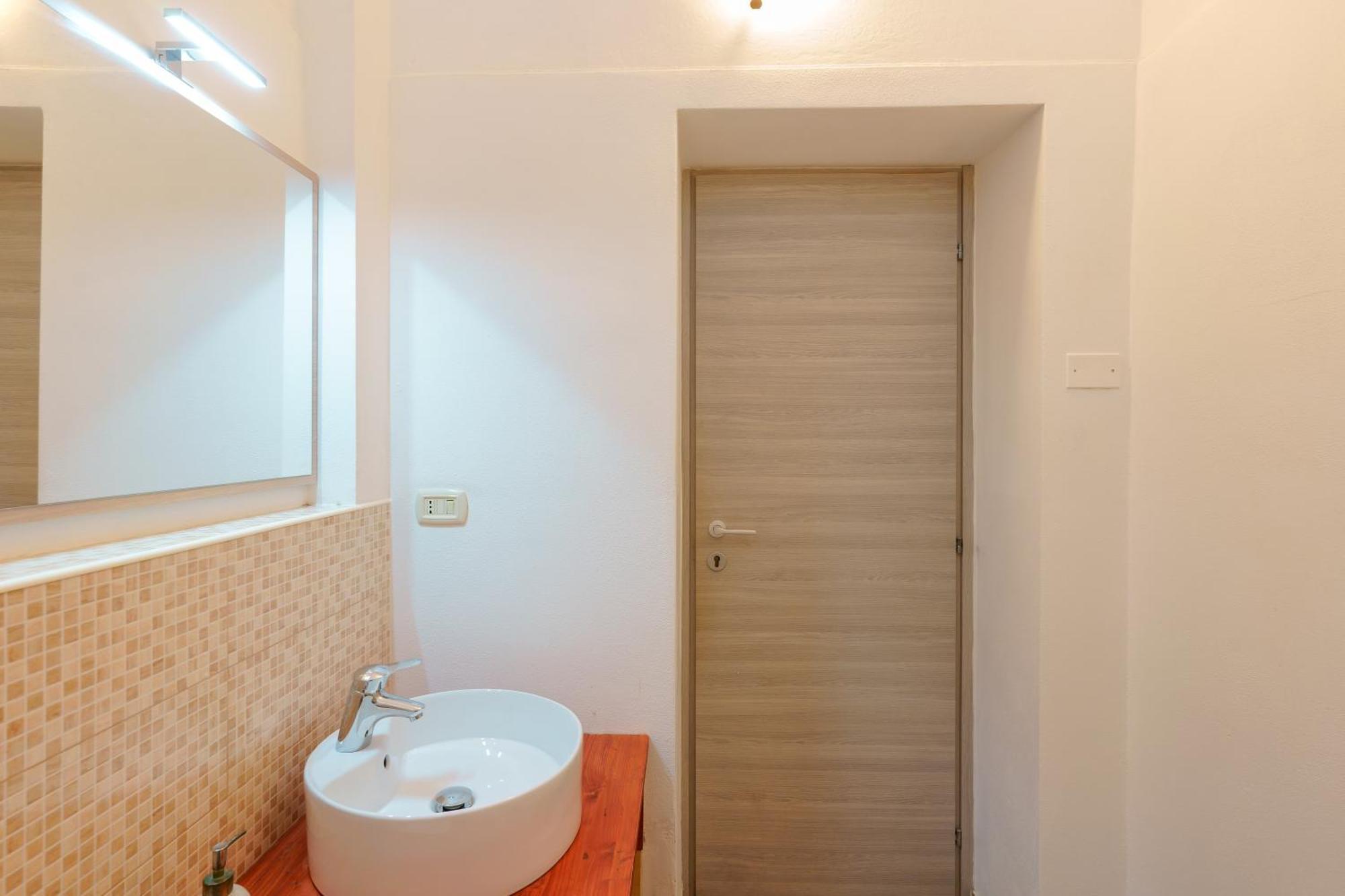 Bissenti Rooms - Eja Sardinia กาญารี ภายนอก รูปภาพ