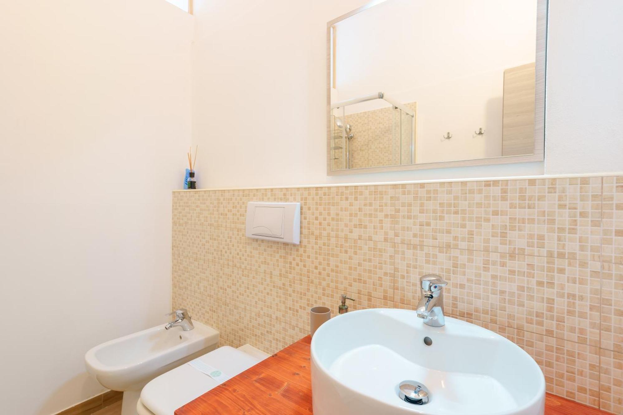 Bissenti Rooms - Eja Sardinia กาญารี ภายนอก รูปภาพ